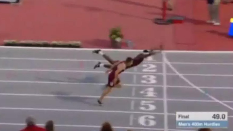 Aμερικανός σπρίντερ βγήκε πρώτος με… βουτιά στον τερματισμό!