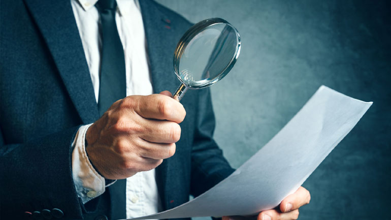 Στο στόχαστρο της ΑΑΔΕ οι επιχειρήσεις ενδυμάτων – Τι έδειξαν οι έλεγχοι