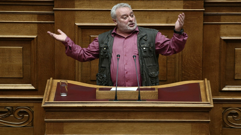 Το Περιστέρι βγάζει ψυκτικούς κι ο Ποδονίφτης σεξιστές