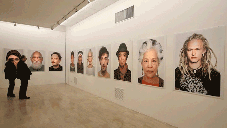 «Πάνω από 50 χρόνια υπέροχες αποτυχίες» – Έκθεση στη Ραβέννα για τον φωτογράφο Ολιβιέρο Τοσκάνι