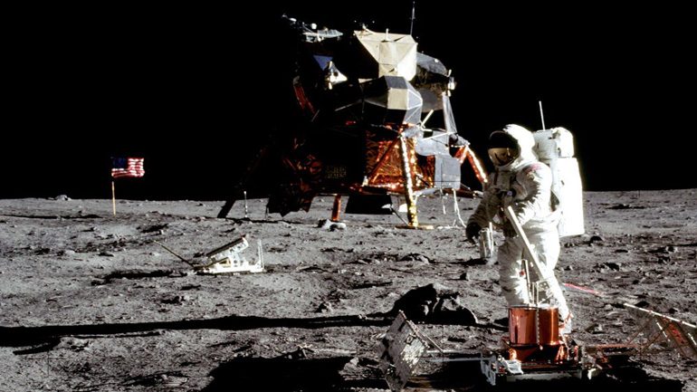 Ο Τραμπ ζητεί από το Κογκρέσο 1,6 δισ. δολάρια επιπλέον ώστε οι ΗΠΑ να επιστρέψουν στη Σελήνη