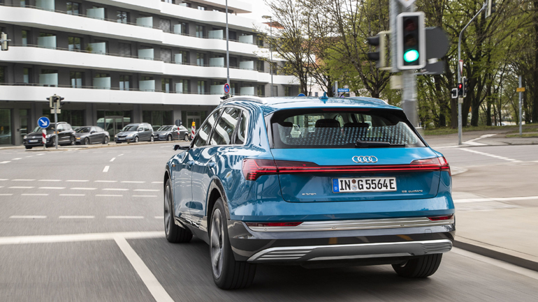 Τα αυτοκίνητα της Audi «διαβάζουν» ακόμη και τα φανάρια