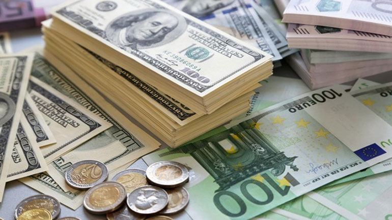 Οριακή άνοδο σημειώνει το ευρώ έναντι του δολαρίου