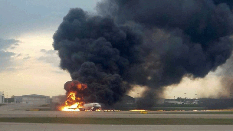 Ντουμπάι: Συντριβή μικρού αεροσκάφους κοντά στο αεροδρόμιο – Τέσσερις νεκροί