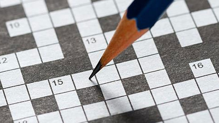 Οι μεσήλικες που λύνουν σταυρόλεξα και προβλήματα με αριθμούς εμφανίζουν οξύτερη σκέψη στην τρίτη ηλικία