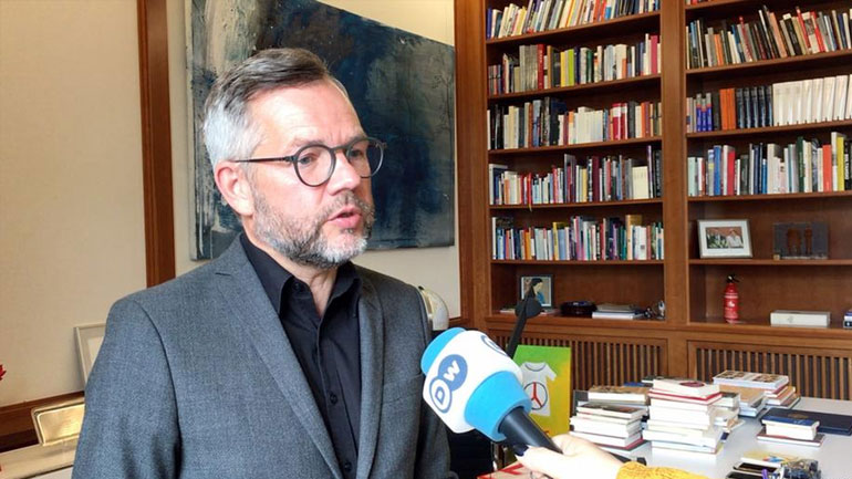 DW: Να τηρήσει η Ε.Ε. τις υποσχέσεις της απέναντι στην Αλβανία