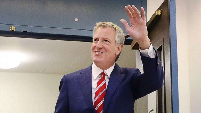 Ο δήμαρχος της Νέας Υόρκης ανακοινώvει σήμερα την υποψηφιότητά του για το χρίσμα των Δημοκρατικών