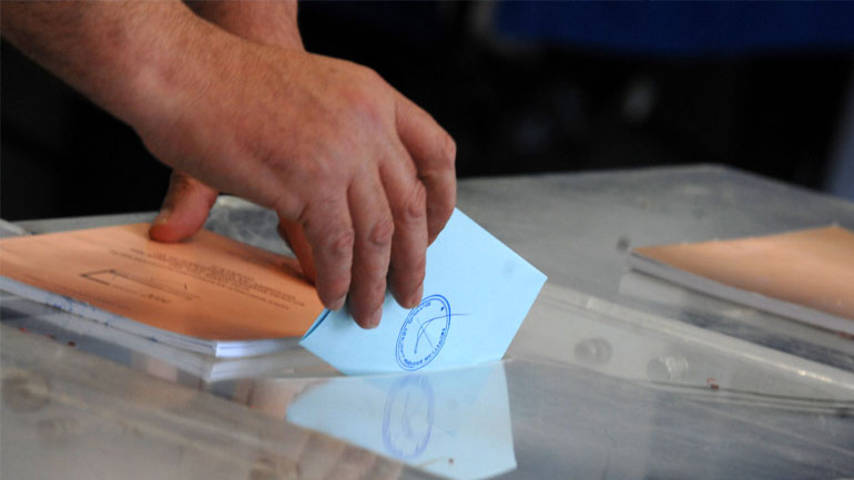 Υπ. Εργασίας: Ποιοι δικαιούνται ειδική άδεια από τη δουλειά τους για να ψηφίσουν