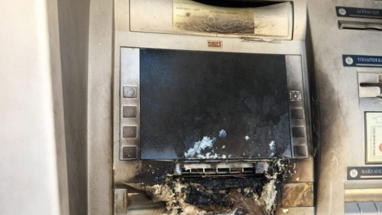 Ανατίναξαν ΑΤΜ σε Μεταμόρφωση και Ελληνικό