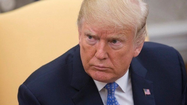 Ο Τραμπ «ελπίζει» ότι η χώρα του δεν οδεύει σε πόλεμο με το Ιράν