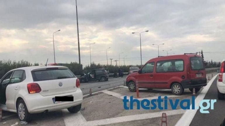 Θεσσαλονίκη: Καραμπόλα τριών οχημάτων και μποτιλιάρισμα στην οδό Λαγκαδά