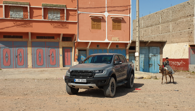 Για να οδηγήσουμε το νέο Ford Ranger Raptor ταξιδέψαμε μέχρο το Μαρόκο...
