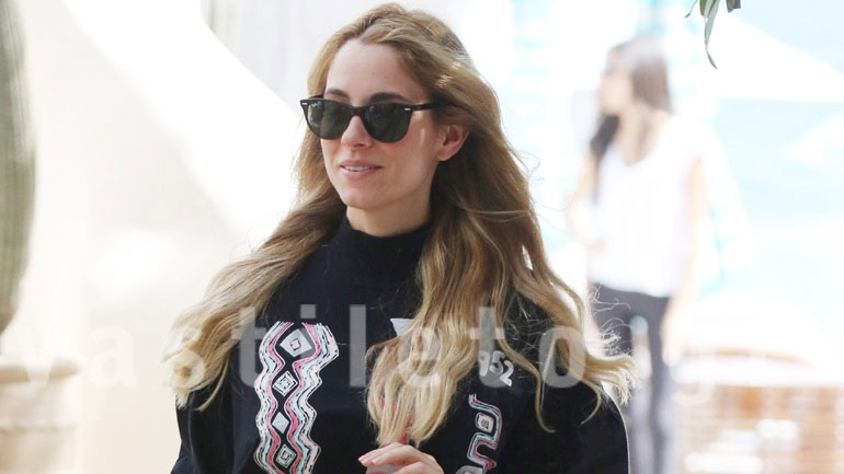 Δούκισσα Νομικού: Βόλτα στα σοκάκια της Μυκόνου!