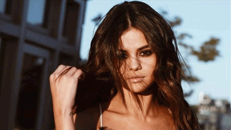 Σελίνα Γκόμεζ: Αποσυνδεθείτε από τα social media