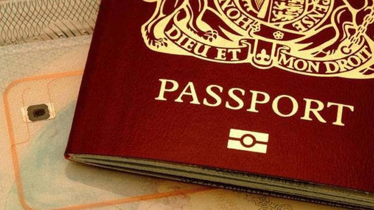 Ηράκλειο: Πέντε συλλήψεις για πλαστά ταξιδιωτικά έγγραφα