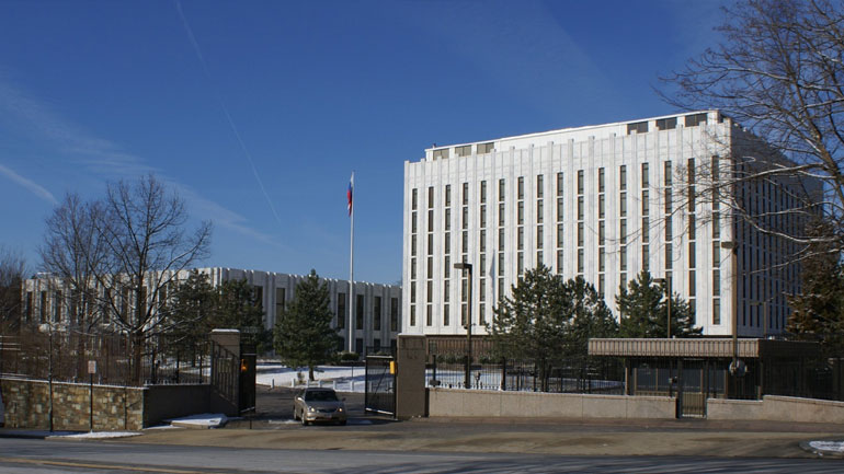 Η Ουάσινγκτον επιβάλλει κυρώσεις σε πέντε Ρώσους