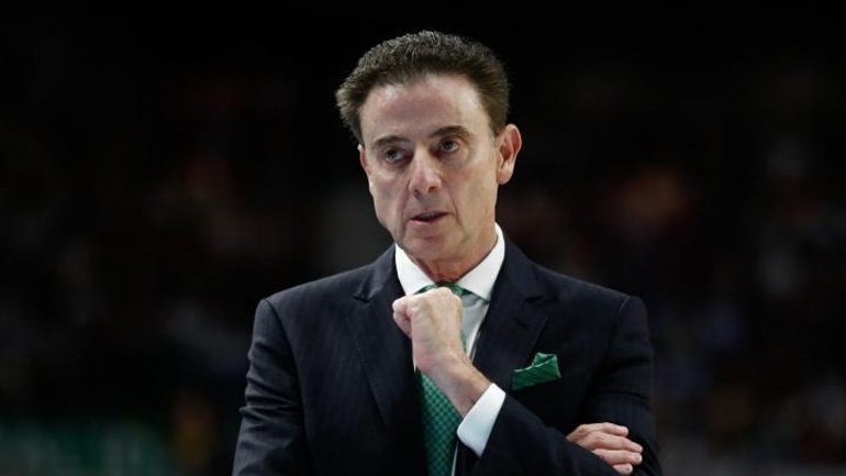 Πιτίνο: «Παίρνω την ομάδα και πάμε για προπόνηση στη… Μύκονο»