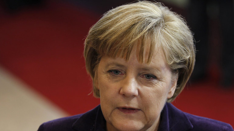 Έκκληση Μέρκελ στους ευρωπαίους πολιτικούς για τις πολιτικές εξελίξεις στην Αυστρία