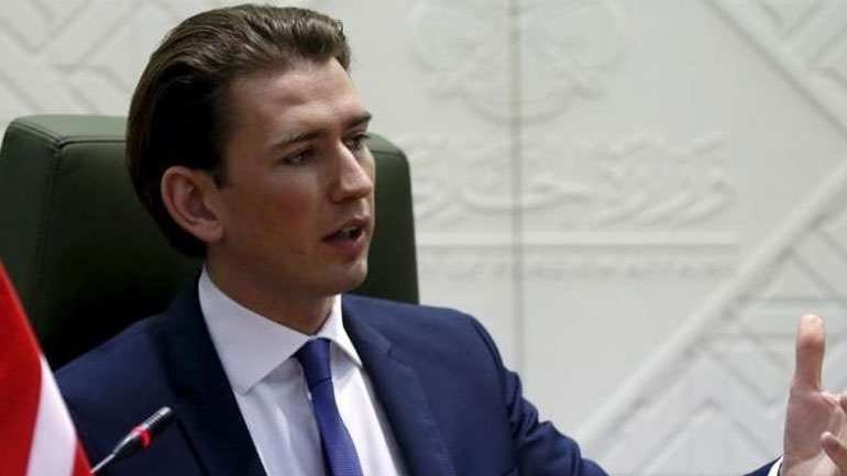 Ο Κουρτς και καταγγέλλει την κυβερνητική συνεργασία με το Κόμμα των Ελευθέρων