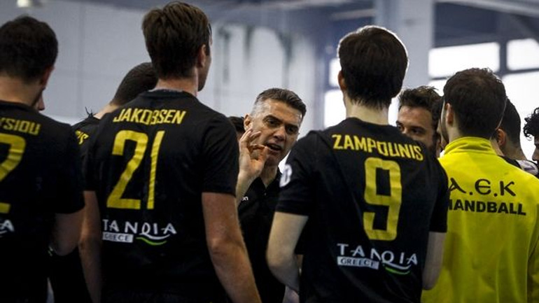 Χάντμπολ: Παραιτήθηκε από την ΑΕΚ ο Γραμματικός