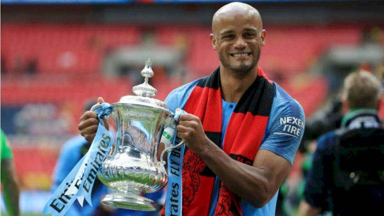 Αποχώρησε μετά από 11 χρόνια από τη Σίτι ο Κομπανί – Επιστρέφει στην Άντερλεχτ ως παίκτης-προπονητής