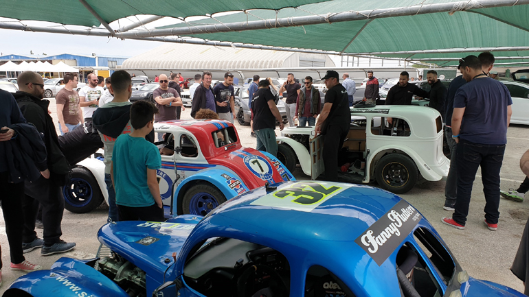 Όταν όλος ο κόσμος συγκεντρώνεται σε ένα μέρος καταλαβαίνεις πως κάτι καλό γίνεται...