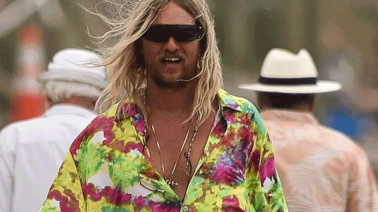 «Ο Παραλίας»- Μια ξεκαρδιστική κωμωδία με τον Μάθιου ΜακΚόναχι