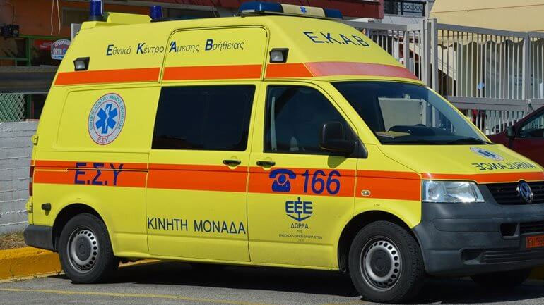 Γρεβενά: Γυναίκα έπεσε από τον τέταρτο όροφο πολυκατοικίας