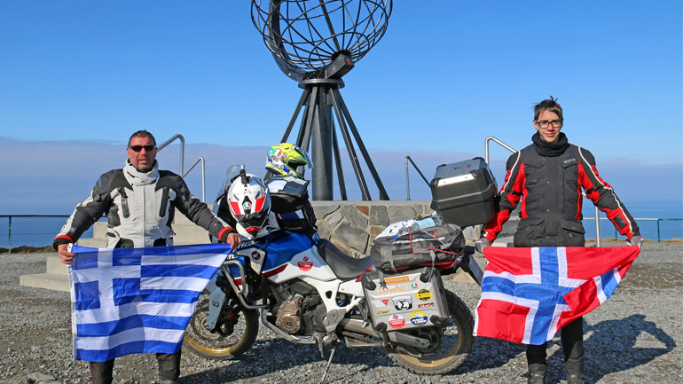 2 Generations Ride Cape2 Cape σημαίνει 4.300 χιλιόμετρα στη σέλα ενός Honda Africa twin!