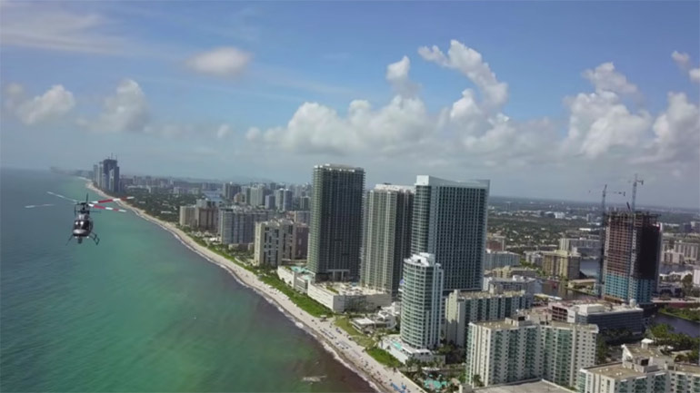 Drone παραλίγο να συγκρουστεί με ελικόπτερο στον ουρανό του Χόλιγουντ