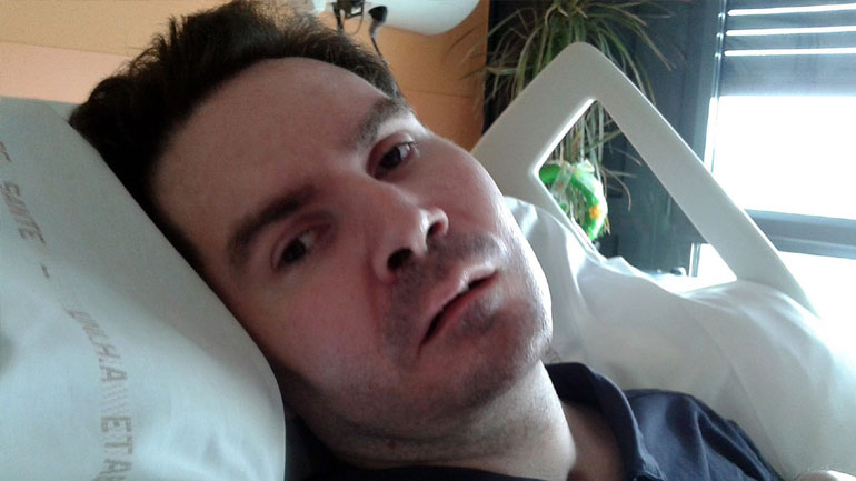 Γαλλία: Η δικαιοσύνη διέταξε να ξαναρχίσει η ιατρική φροντίδα του τετραπληγικού Βενσάν Λαμπέρ