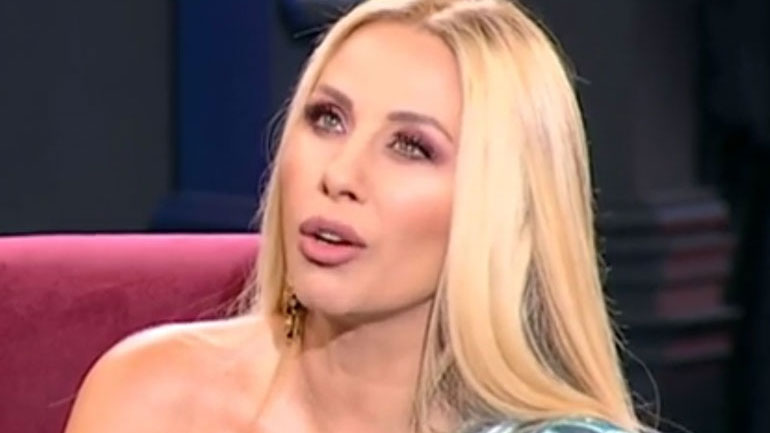 Γωγώ Μαστροκώστα: Η αποκάλυψη για τη σχέση της με τον Δέλλα και η άτυχη εγκυμοσύνη!