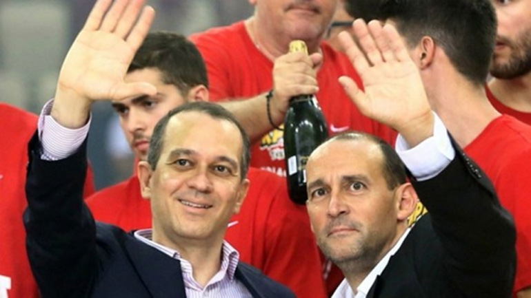 «Θα αυτοκτονήσουμε και θα αφήσουμε σημείωμα που θα λέμε ότι μάς σκοτώσατε.»