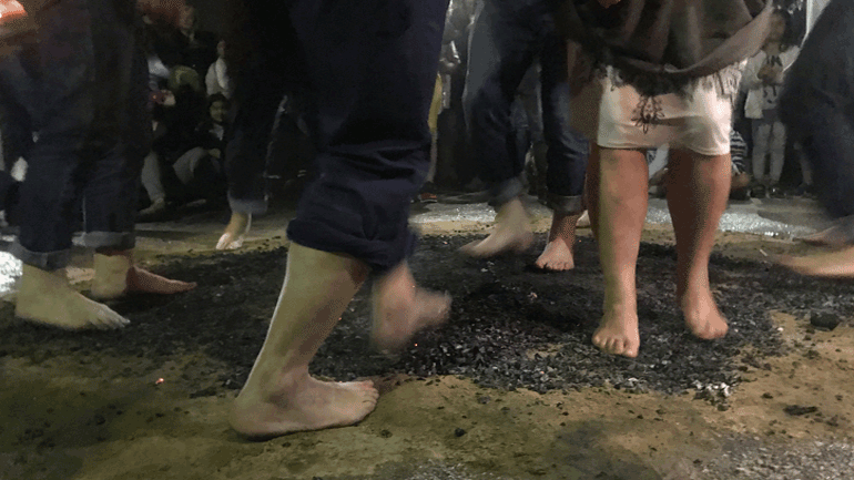 Τα Αναστενάρια, το έθιμο της πυροβασίας, ενώνουν τους Έλληνες μέσω της παράδοσης