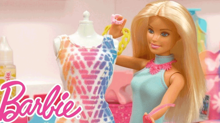 Τη Barbie θα τιμήσει εφέτος με ειδικό βραβείο το Συμβούλιο Σχεδιαστών Μόδας της Αμερικής