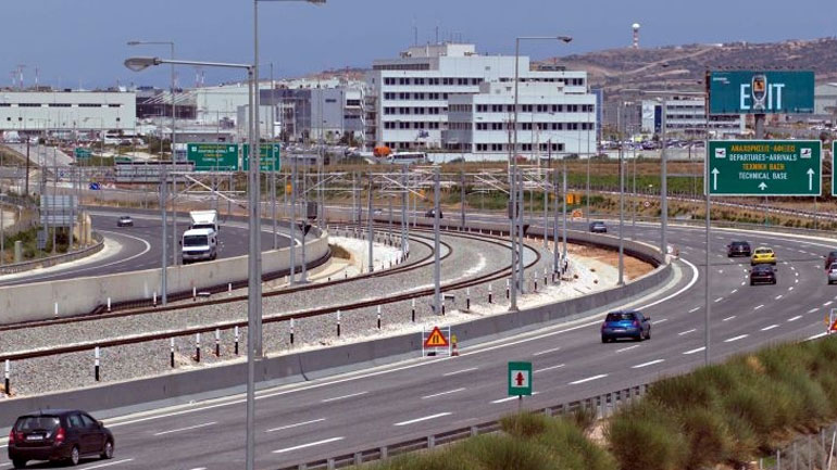 Άλογο «εισέβαλε» το πρωί στην Αττική Οδό