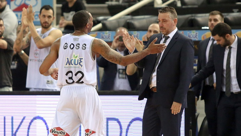 Δάκρυσε ο Παπαθεοδώρου στο φινάλε: «Φύγαμε όρθιοι, σαν ΠΑΟΚ»