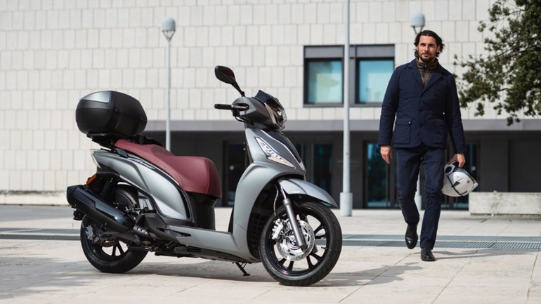 People S 300i Noodoe: Επιδόσεις και τεχνολογία πάνε μαζί