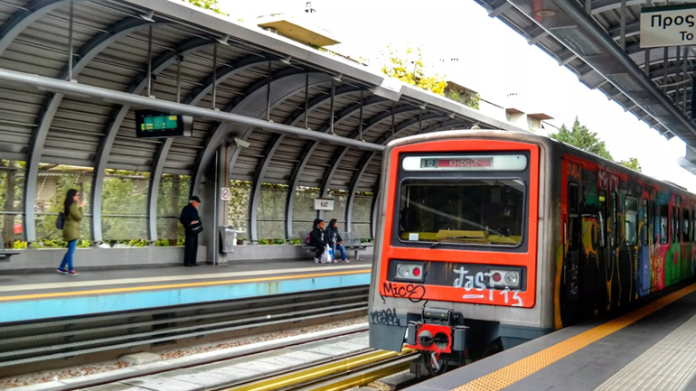 Ανήλικη αυτοκτόνησε πέφτοντας στις γραμμές του ΗΣΑΠ