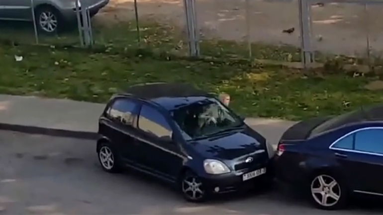 Γυναίκα με… μάστερ στο παρκάρισμα