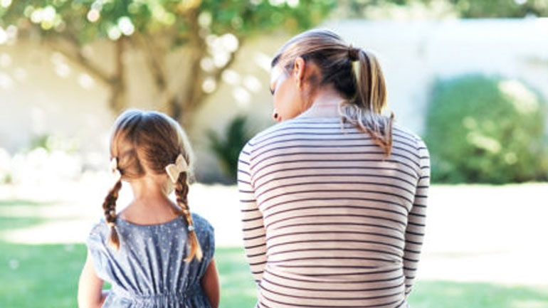 Πώς να αποτρέψετε τα παιδιά σας από το να εμφανίσουν συμπτώματα κατάθλιψης;