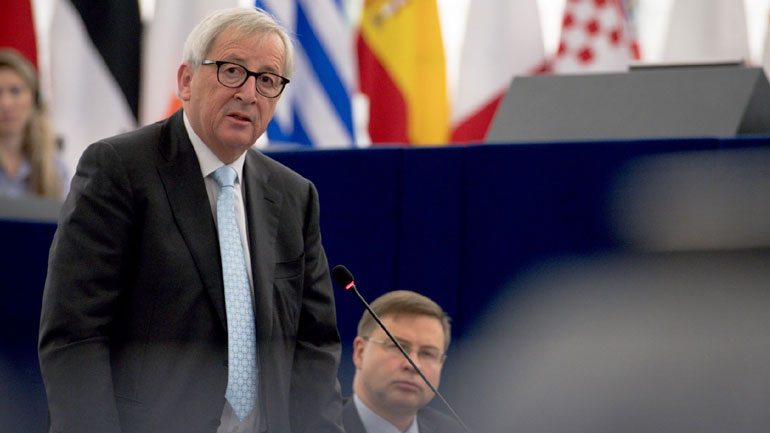 Γιούνκερ: H βοήθεια προς την Ελλάδα δεν κόστισε σε κανέναν ούτε ένα ευρώ