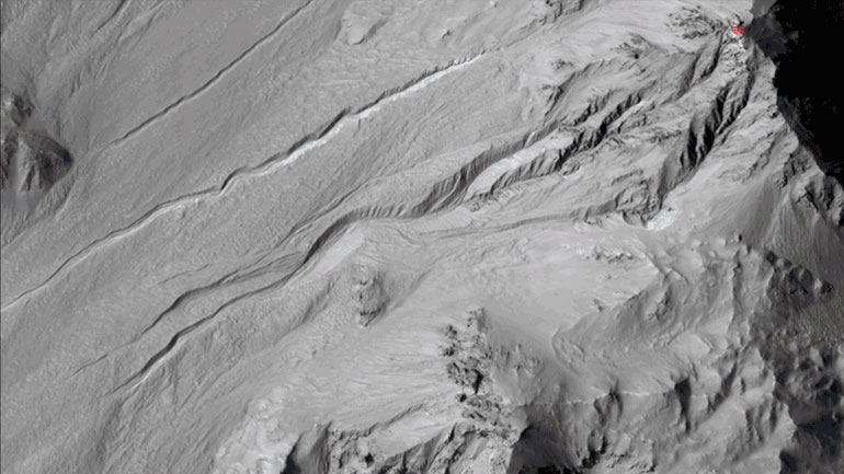 Νέες βάσιμες ενδείξεις για μεγάλες ποσότητες νερού κάτω από τον βόρειο πόλο του Άρη