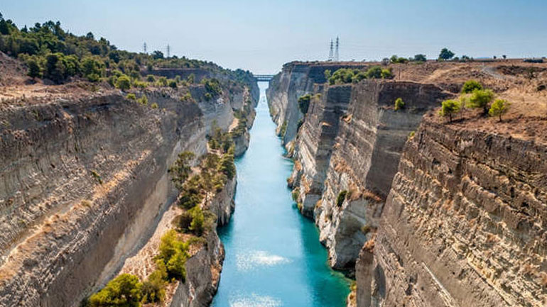 Πτώμα γυναίκας ανασύρθηκε από τη διώρυγα της Κορίνθου