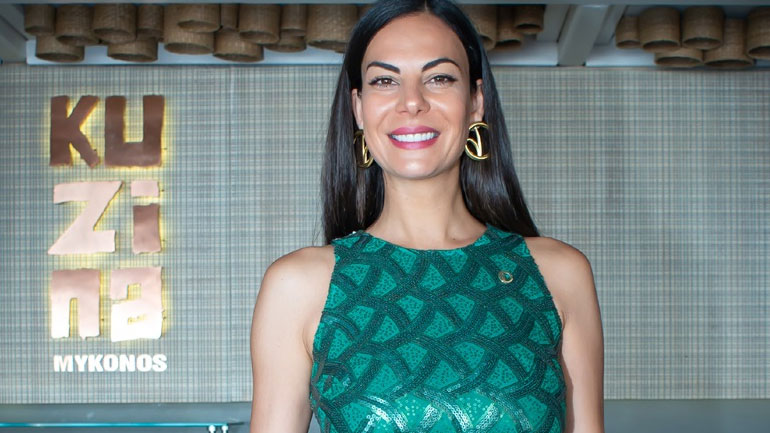 Εύη Βατίδου: Ξεκίνησε τις εξορμήσεις της στη Μύκονο!