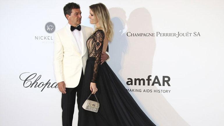 Κάννες 2019: Ο Antonio Banderas στο κόκκινο χαλί με την 38χρονη σύντροφό του!