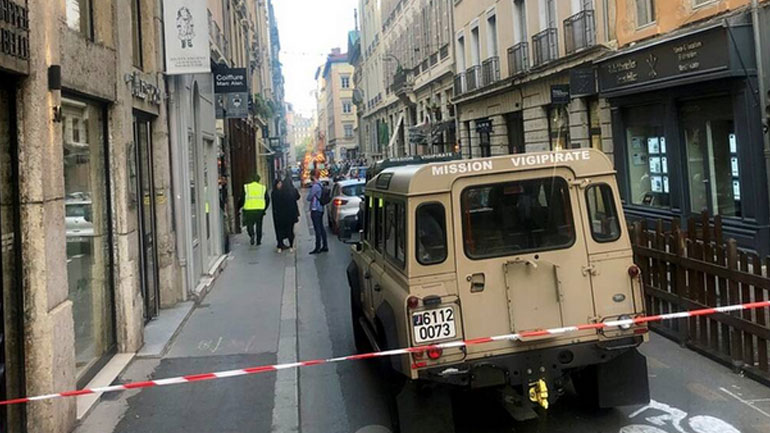 Συνελήφθη ένας ύποπτος για την έκρηξη παγιδευμένου δέματος στη Λιόν