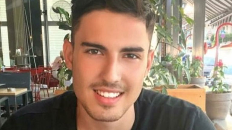 Ο γοητευτικός νεαρός είναι αδερφός πασίγνωστης Ελληνίδας celebrity!