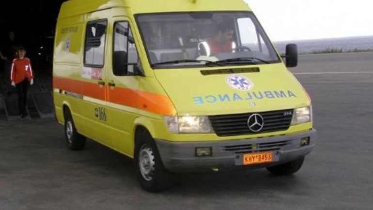 Αερομεταφορά ασθενούς από πλοίο με ελικόπτερο του Πολεμικού Ναυτικού