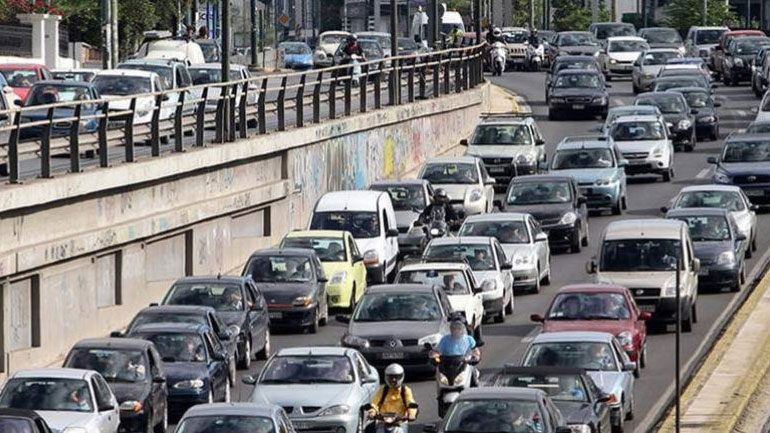 Αυξημένη η κίνηση σε κεντρικές οδούς στην Αθήνα